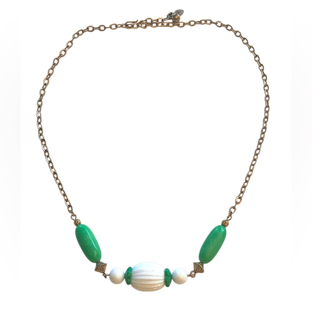 AVON Vintage Green White Beaded Necklace